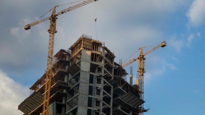 Para Renta 4 “el mayor riesgo de las promotoras es… perdérselo”