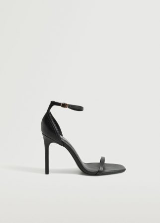 Sandalias con pulsera en el tobillo