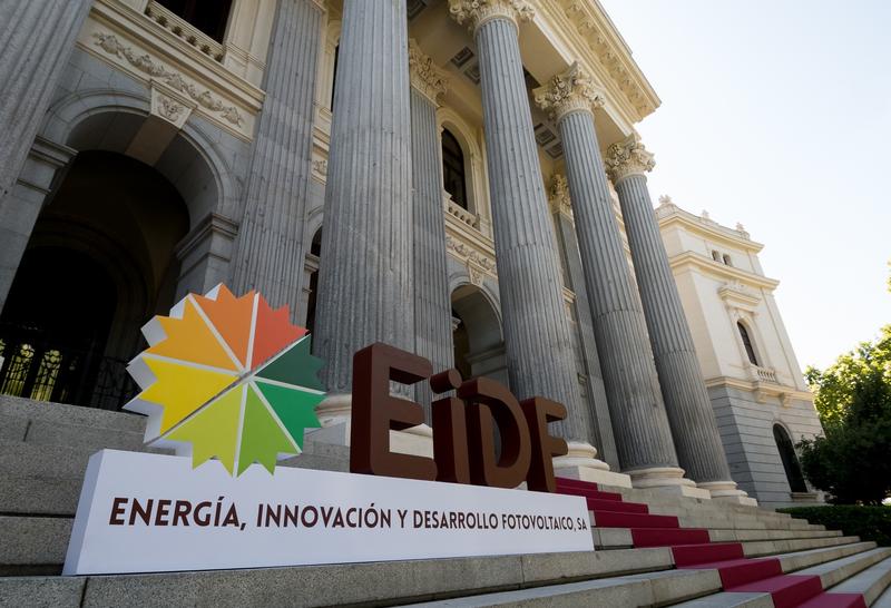 EiDF se alía con Banco Sabadell para financiar la construcción de instalaciones de autoconsumo industrial