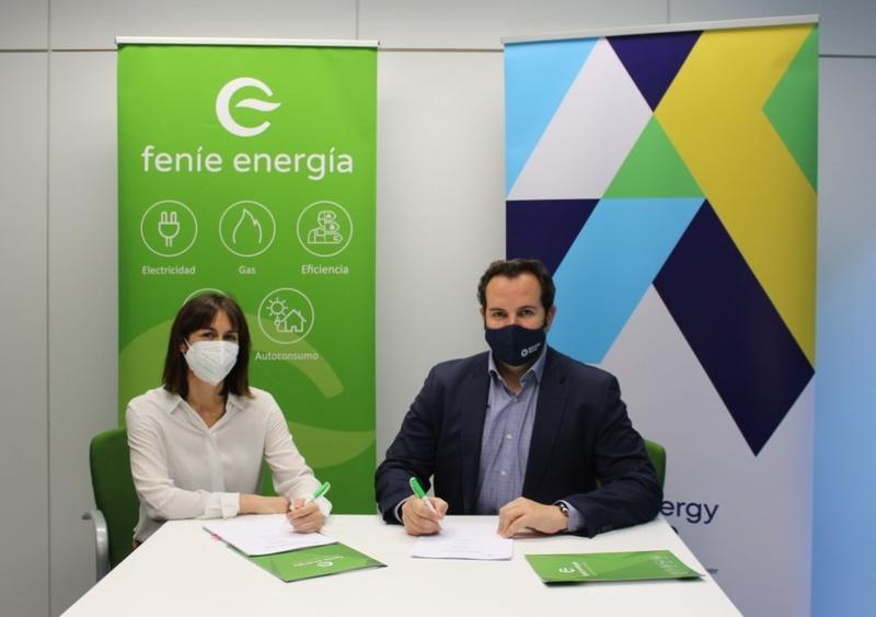Feníe Energía cierra un acuerdo con ID Energy Group para la adquisición de 11 parques fotovoltaicos