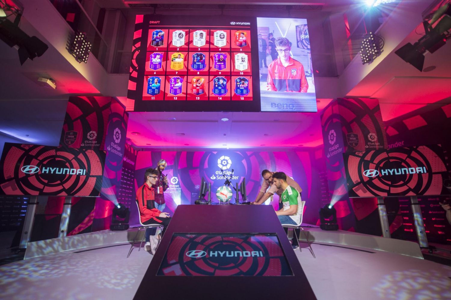 Banco Santander riega con dinero los e-sports a riesgo de llegar tarde a la fiesta