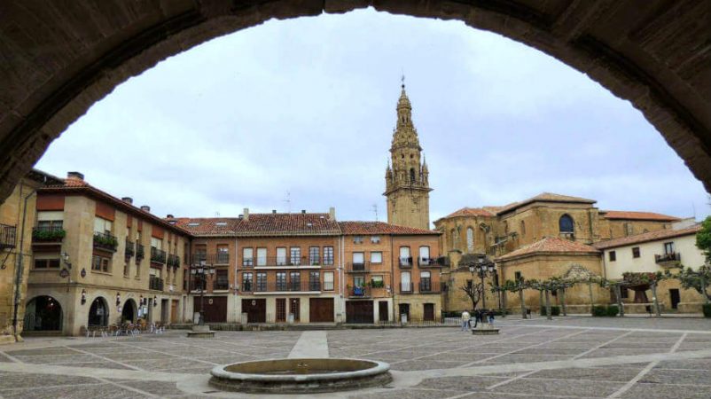 Santo Domingo de la Calzada La Rioja Camino Frances Plaza 1 Merca2.es