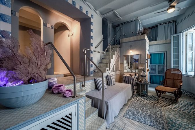 La Casa Serinyana, símbolo de la Costa Brava, rebaja su precio a 15 M€ 1 Merca2.es casa blaua 2 Merca2.es