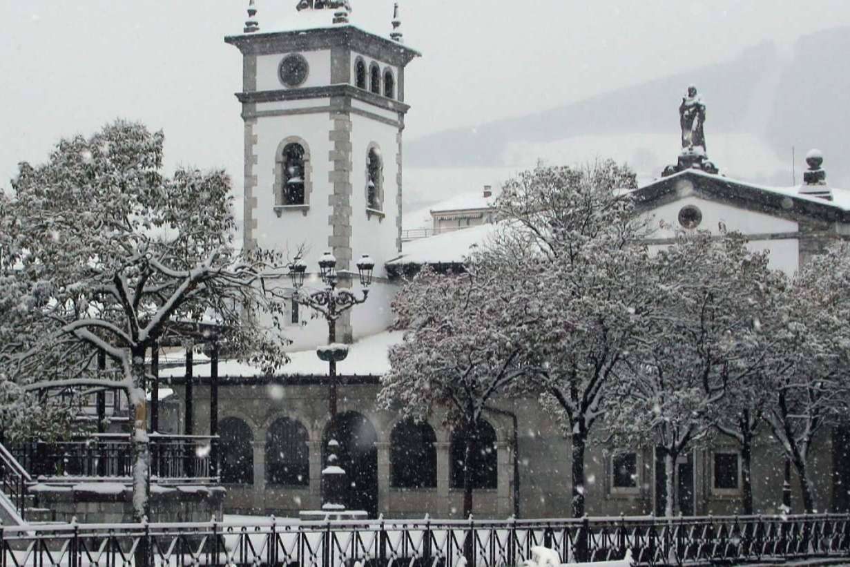 Peñaclara, la librería de Ramales de la Victoria que llega a todos los hogares