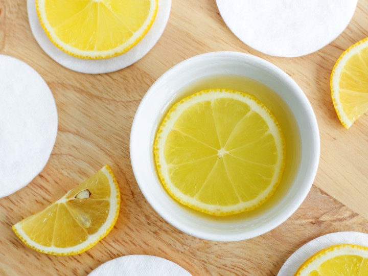 Los motivos por los que deberías dormir con un limón debajo de la cama