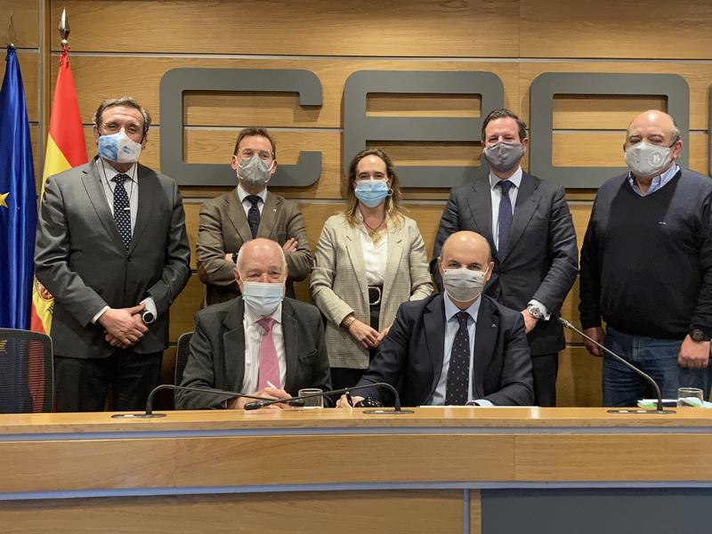 Cepesca y Abanca renuevan su acuerdo con productos a medida para el sector pesquero