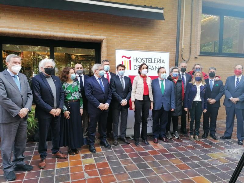 Los hosteleros trasladan a Maroto su preocupación por la devolución de 2.500 millones de ayudas