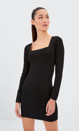 Para comuniones, bodas o fiestas: vestidos de gala de Stradivarius 9 Merca2.es Vestido punto escote cuadrado