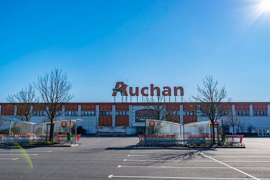 Los problemas de Auchan alejan su OPA sobre Carrefour