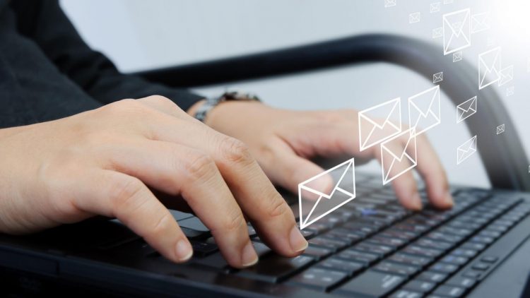 escribir un email1 Merca2.es