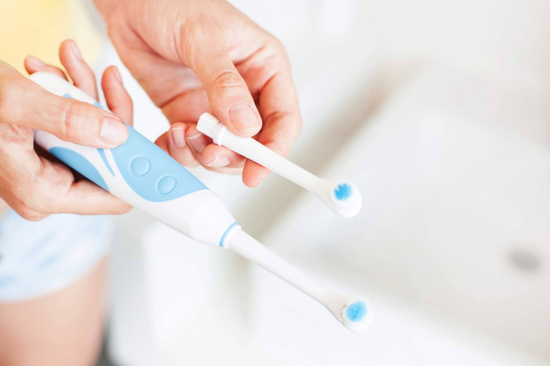 Ahora son más baratos los cepillos de dientes eléctricos, “guerra” de marcas