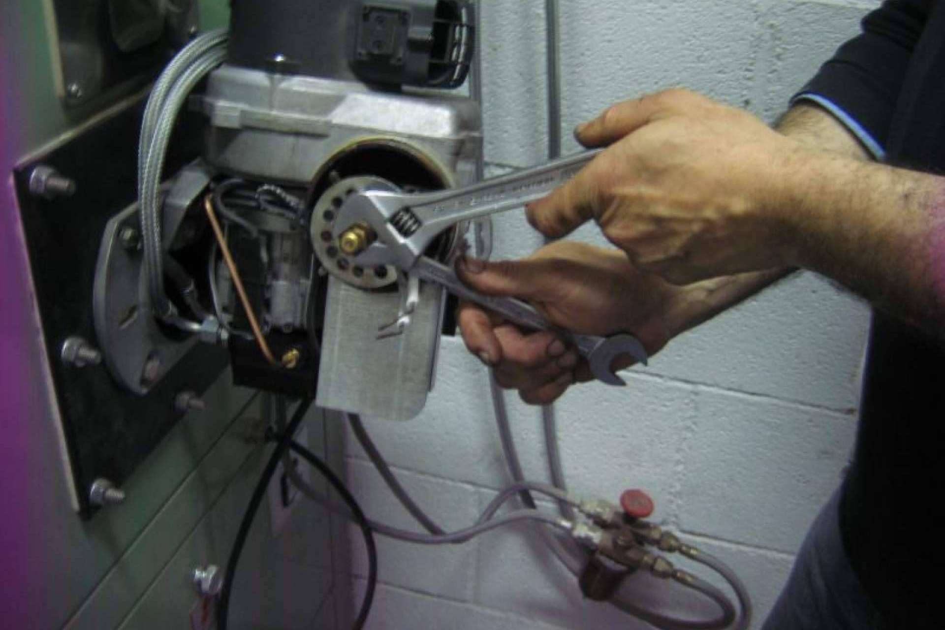 Eco Carburante Motor y su apuesta para mejorar la eficiencia calorífica y energética de las calderas de gasóleo colectivo individual o industrial