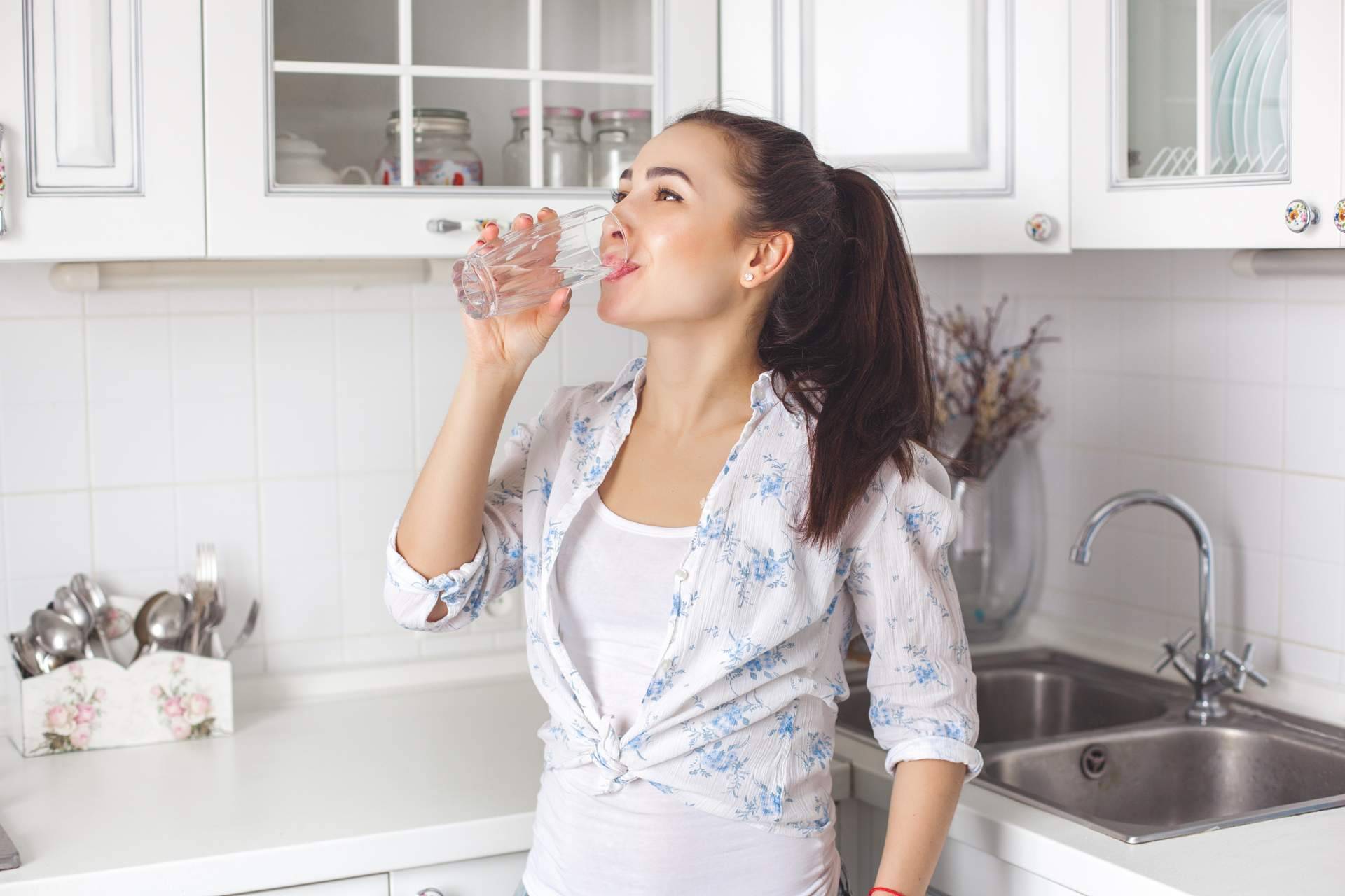La solución sostenible para beber agua de calidad desde el grifo