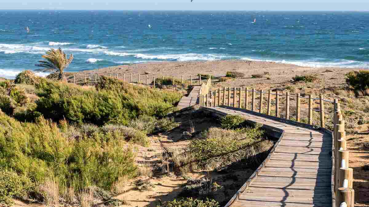 Pueblos bonitos de Murcia con playa ideales para visitar en invierno