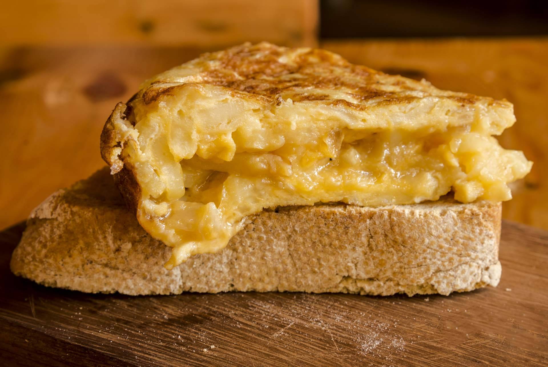 Un restaurante acogedor y familiar donde disfrutar de una buena tortilla de patata, La Tortilla de Mamá