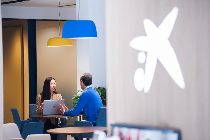 CaixaBank adelanta ayudas y complementa financiación del programa ‘Kit Digital’
