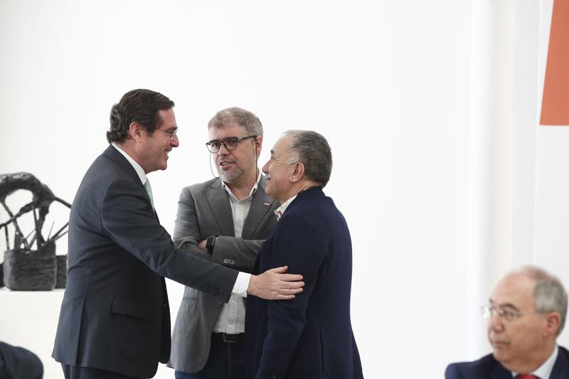 Sindicatos y empresarios inician hoy formalmente las negociaciones para un nuevo pacto de rentas