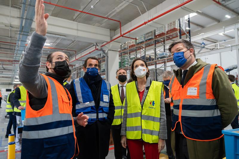 Carrefour abre su primera plataforma de ‘ecommerce’ de alimentación en Madrid
