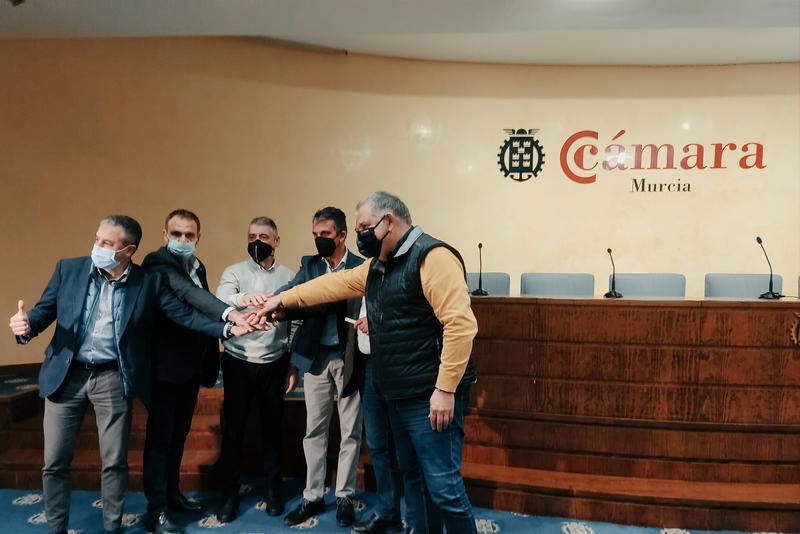 El campo murciano vaticina el inicio del desabastecimiento ganadero y agrícola en «25 días o un mes»