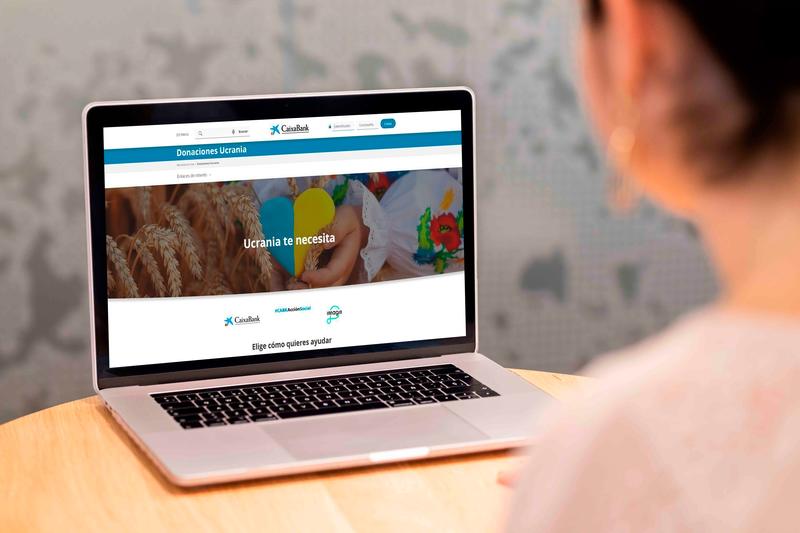 CaixaBank recaudará fondos para facilitar la llegada de refugiados a España