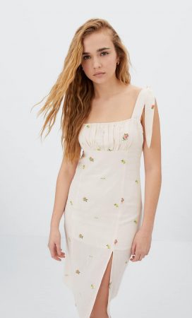 Vestido midi bordado Bridgerton Stradivarius