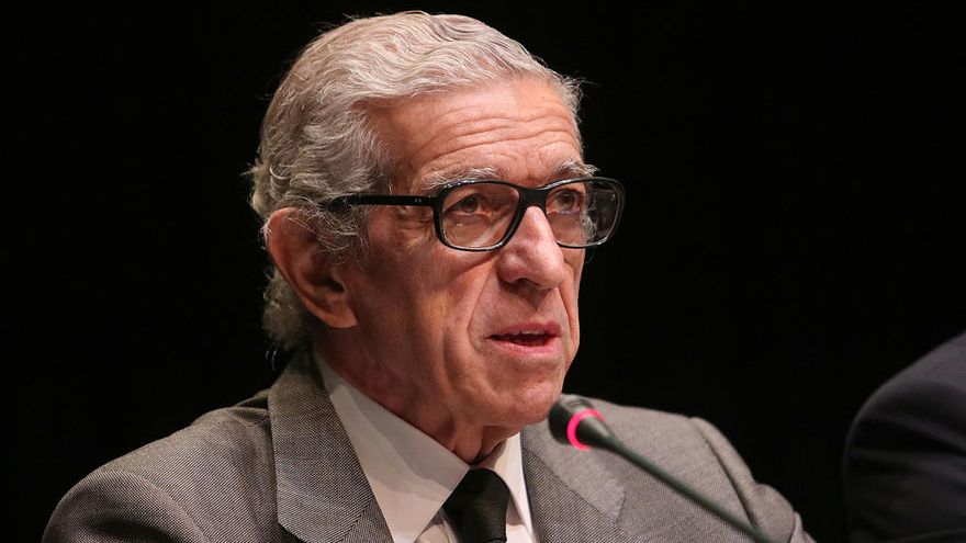 PP y PSOE cocinan el recambio de Braulio Medel en Unicaja