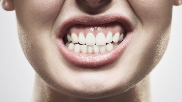 Los mejores remedios caseros para evitar el bruxismo