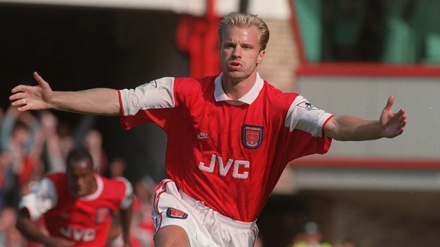 JVC, el altavoz de una época mítica de los gunners del Arsenal