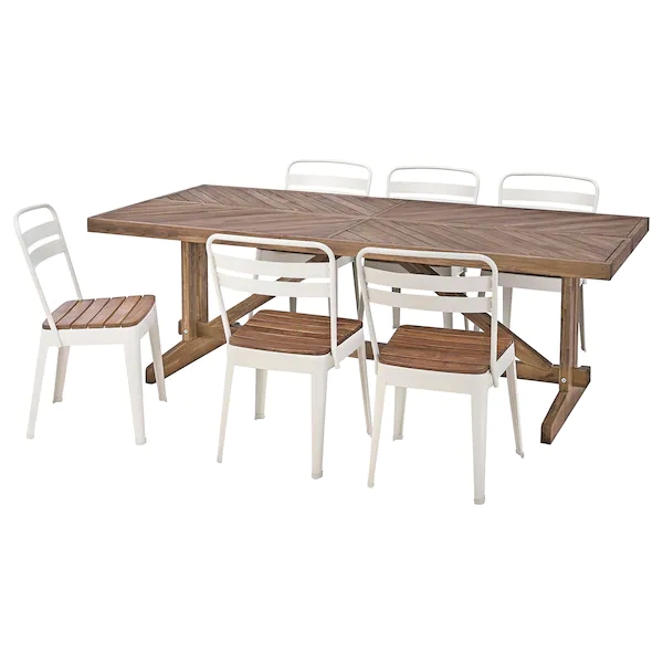 Mesa de exterior y sillas