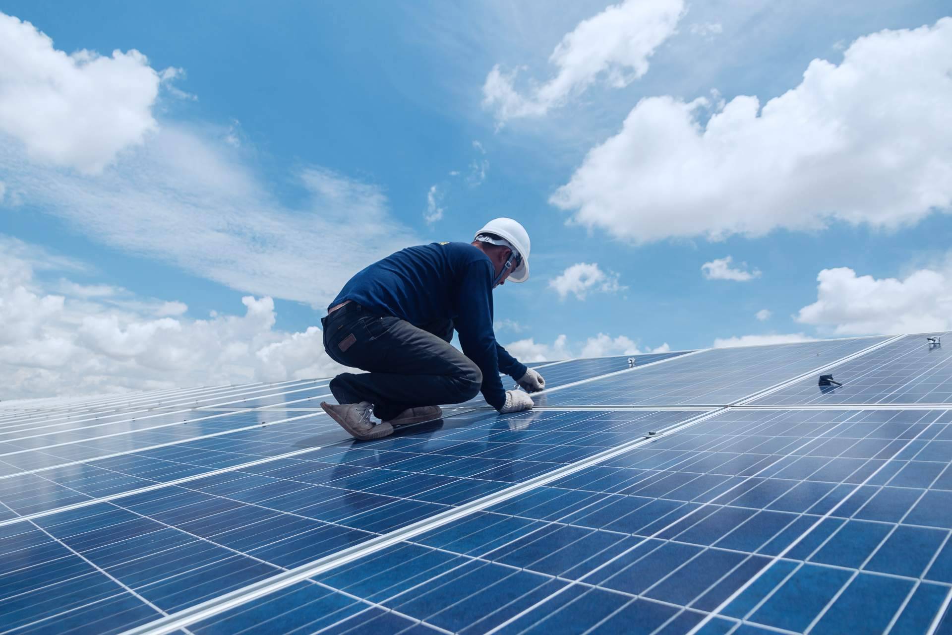 Disponer de una instalación solar en una empresa y sus beneficios