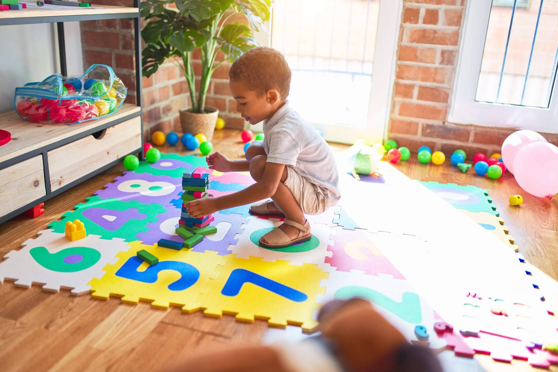 Razones para comprar tapetes de foamy para bebés, con Unimat