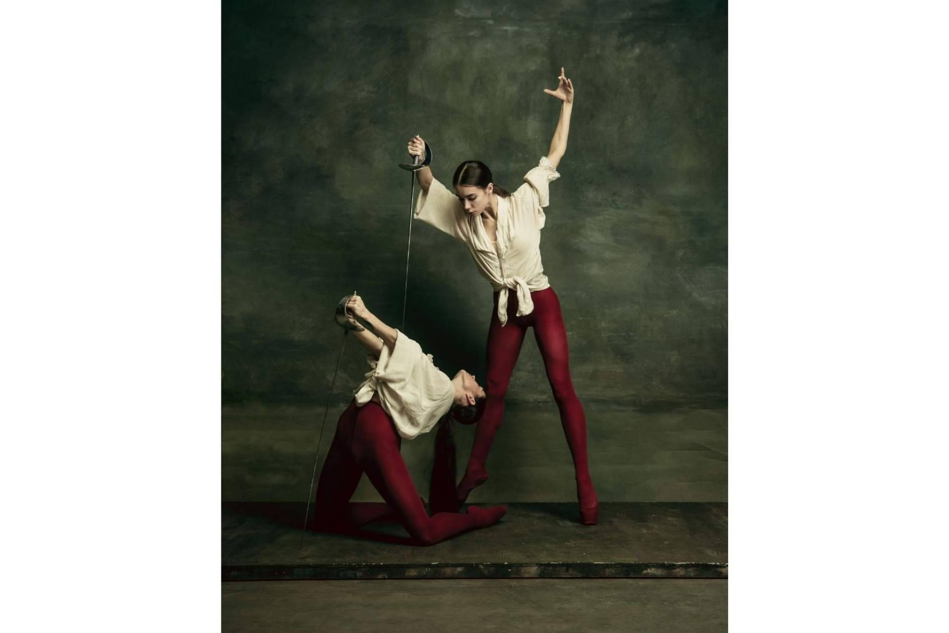 La moda y el baile se combinan en la sección de Fashion Dance de Iris New Legend