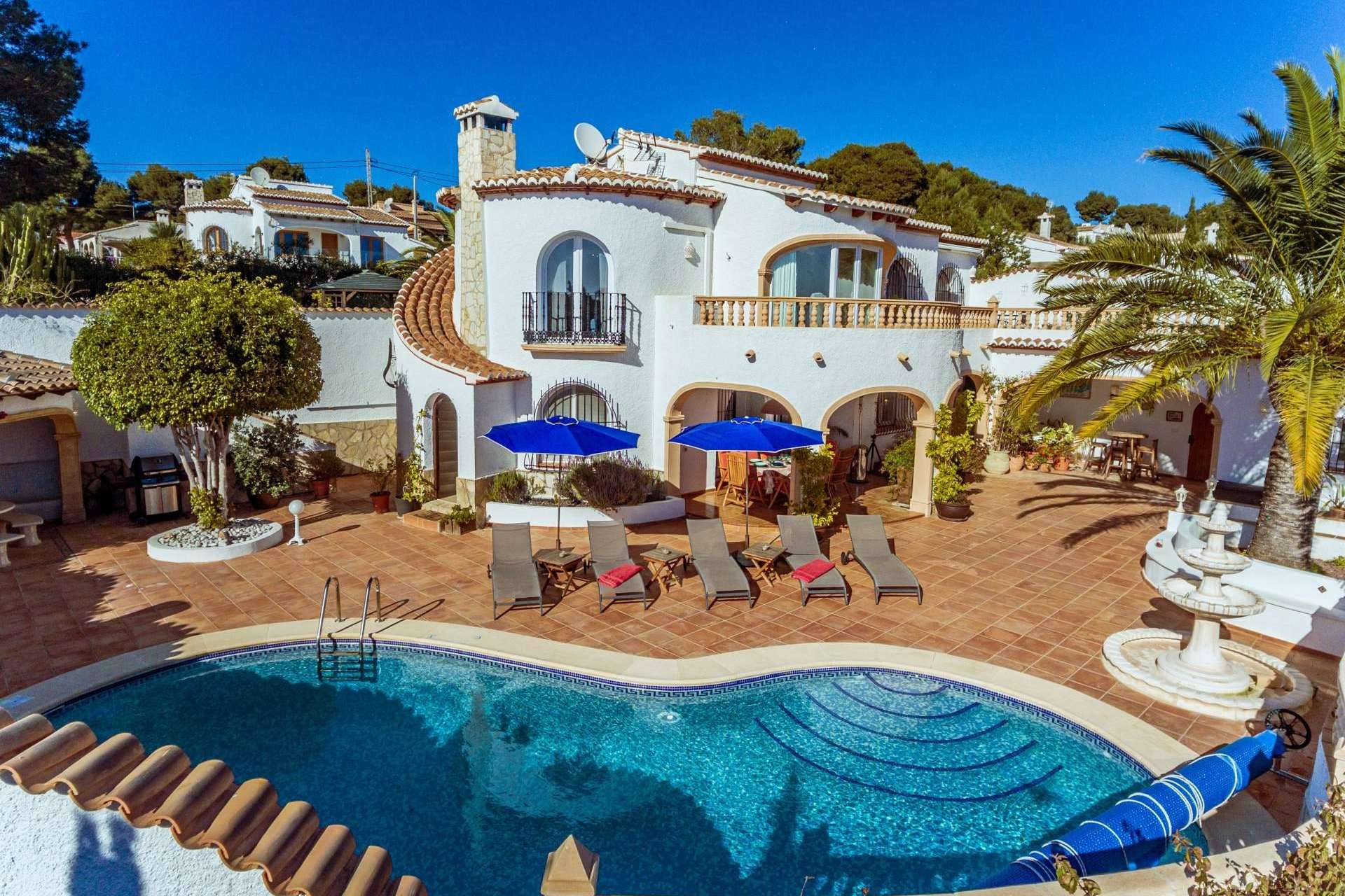 Comprar una casa en la costa puede salir gratis con Rock Rentals y YourHouseInSpain.com