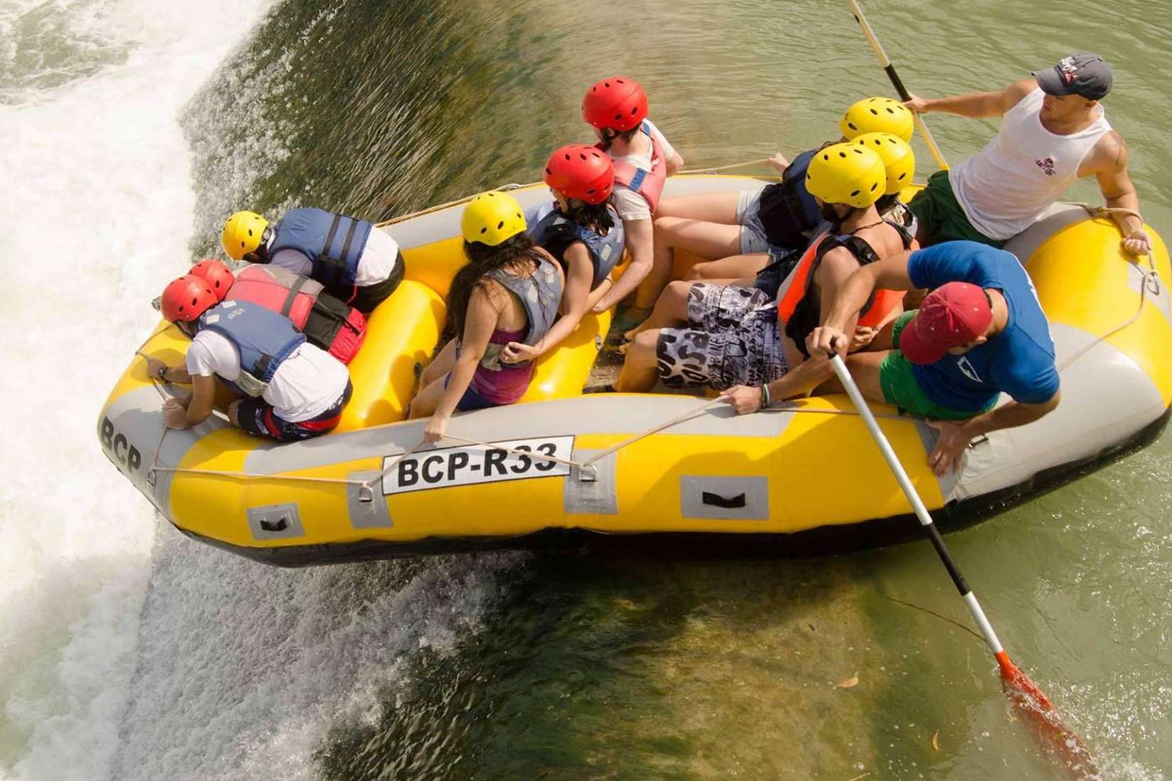 La experiencia del rafting con Descenso del Segura gana presencia entre los aventureros