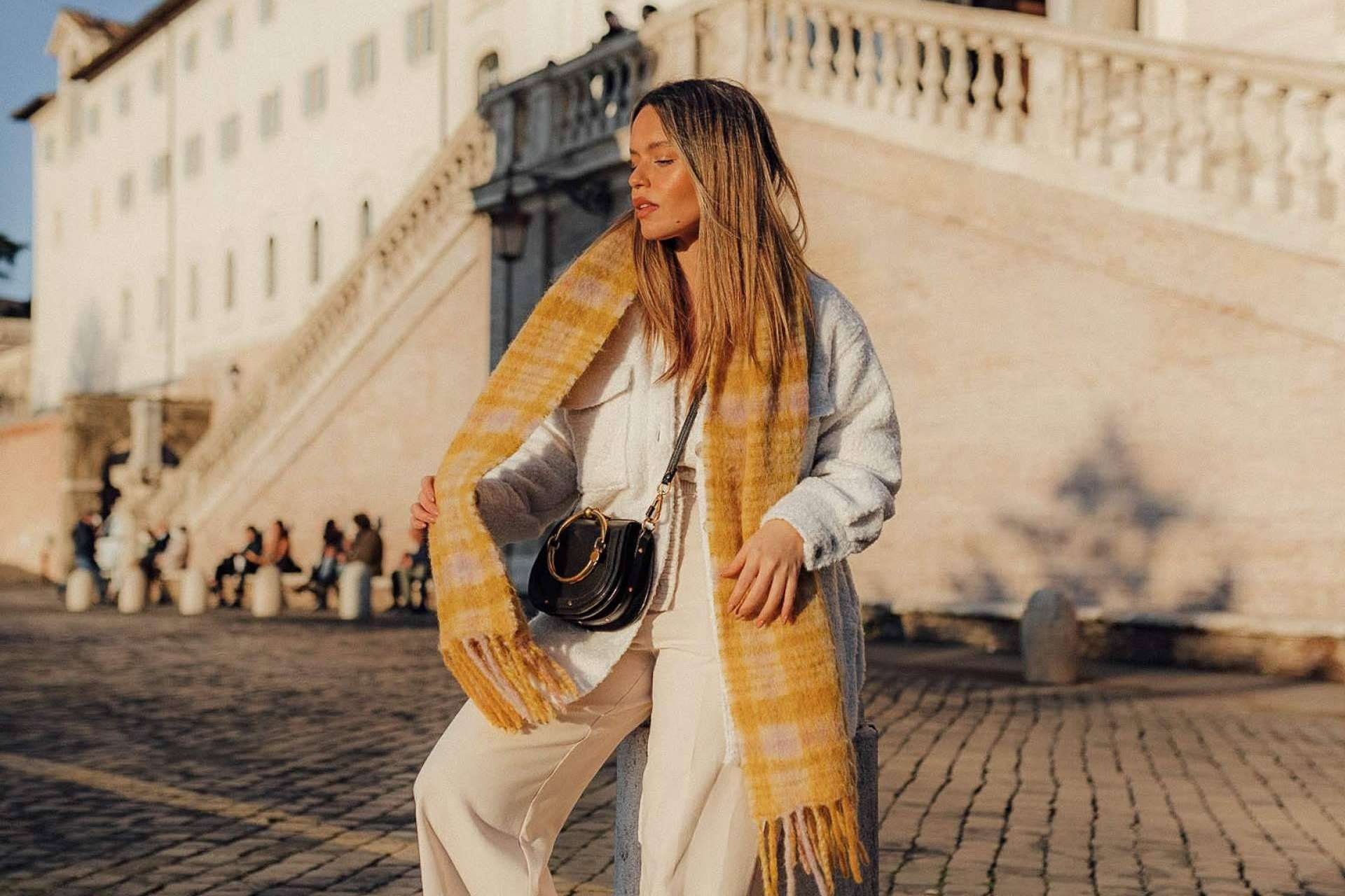 Jes Albarrán, madre e influencer, ofrece contenido a sus miles de seguidoras desde su propia experiencia