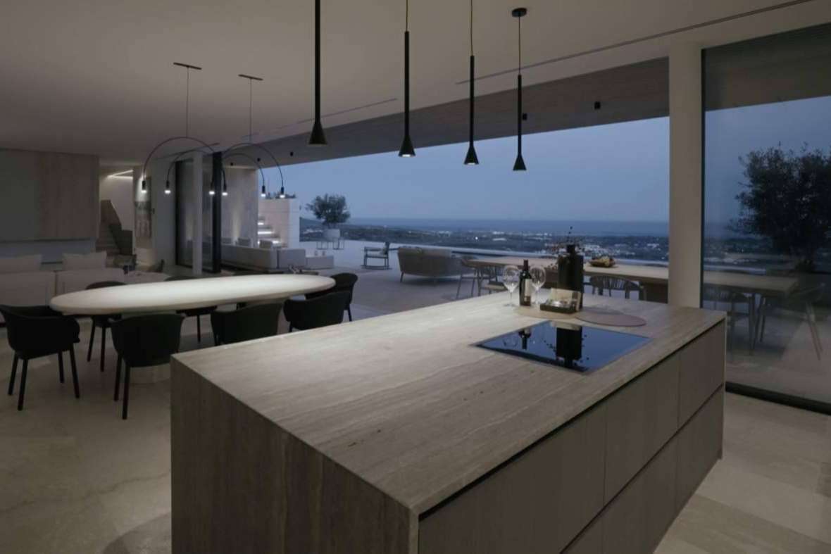 Villa Blue es una obra maestra creada por ARK Architects