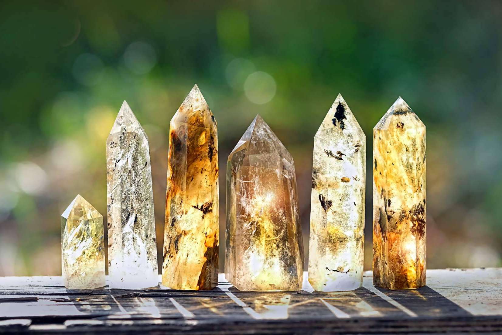 Adquirir piedras curativas y protectoras en Tierra de Gemas