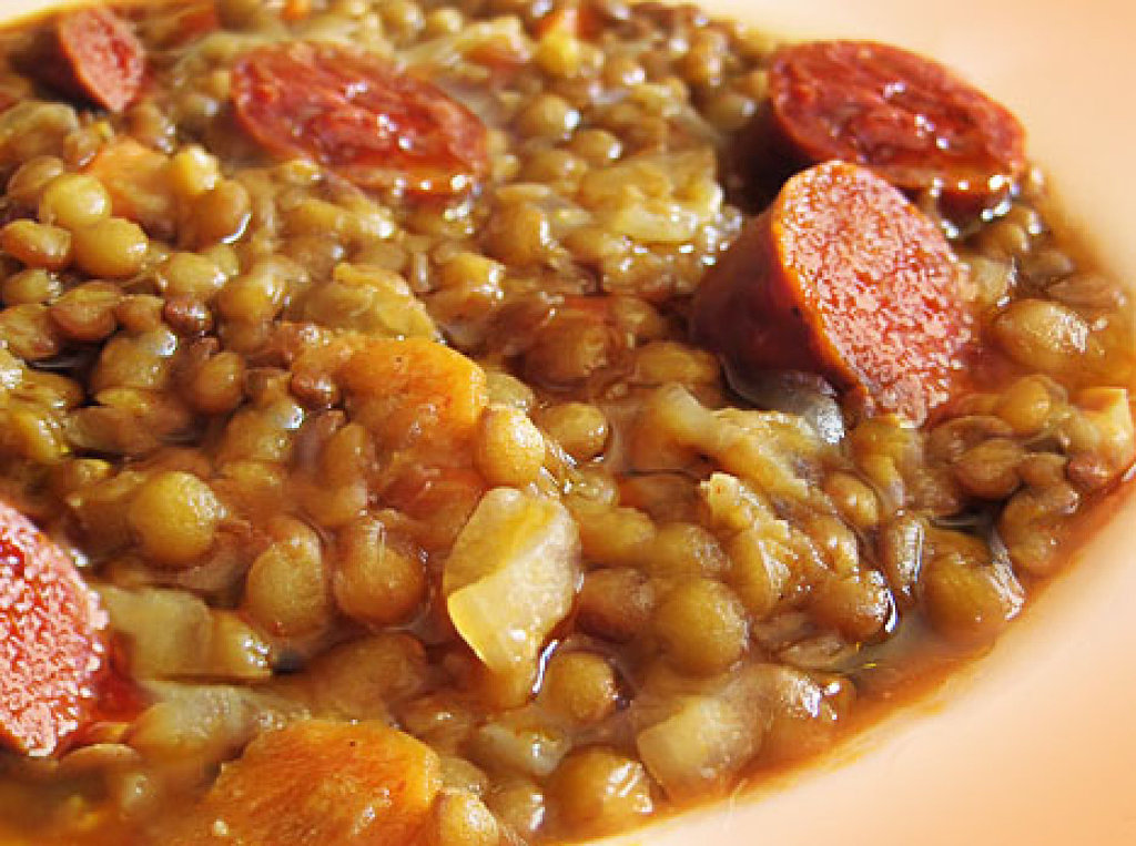 Lentejas con chorizo: ¡El irresistible sabor de la abuela en simples pasos!