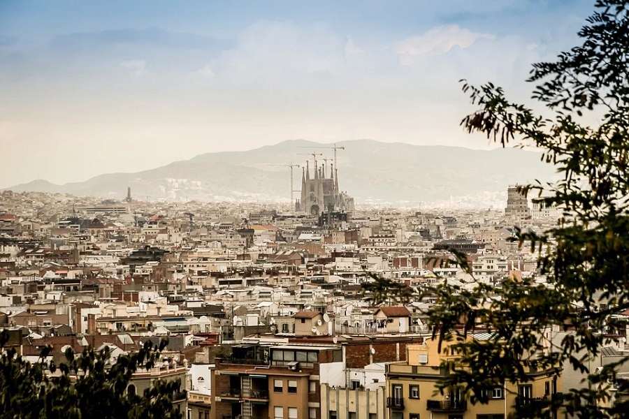 Ocupación y la especulación desbocan el precio del alquiler en Barcelona