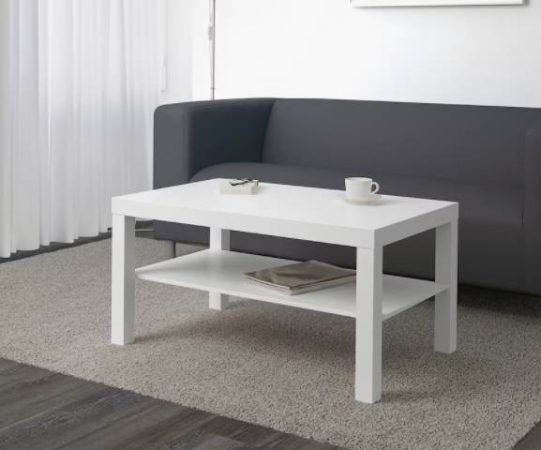 IKEA tiene la mesa más práctica para tu salón por 25 euros 1 Merca2.es mesa ikea 1 Merca2.es
