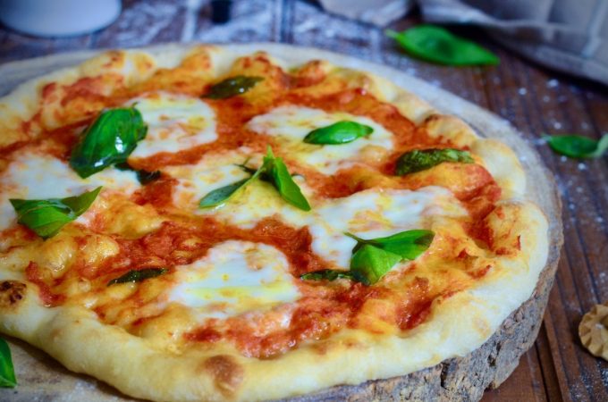primer-plano-de-pizza-margarita