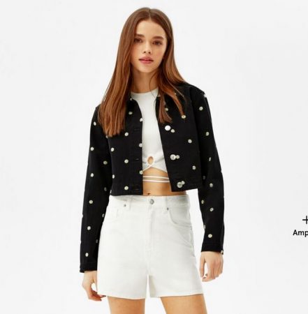 screenshot www.bershka.com 2022.03.09 18 45 15 Merca2.es