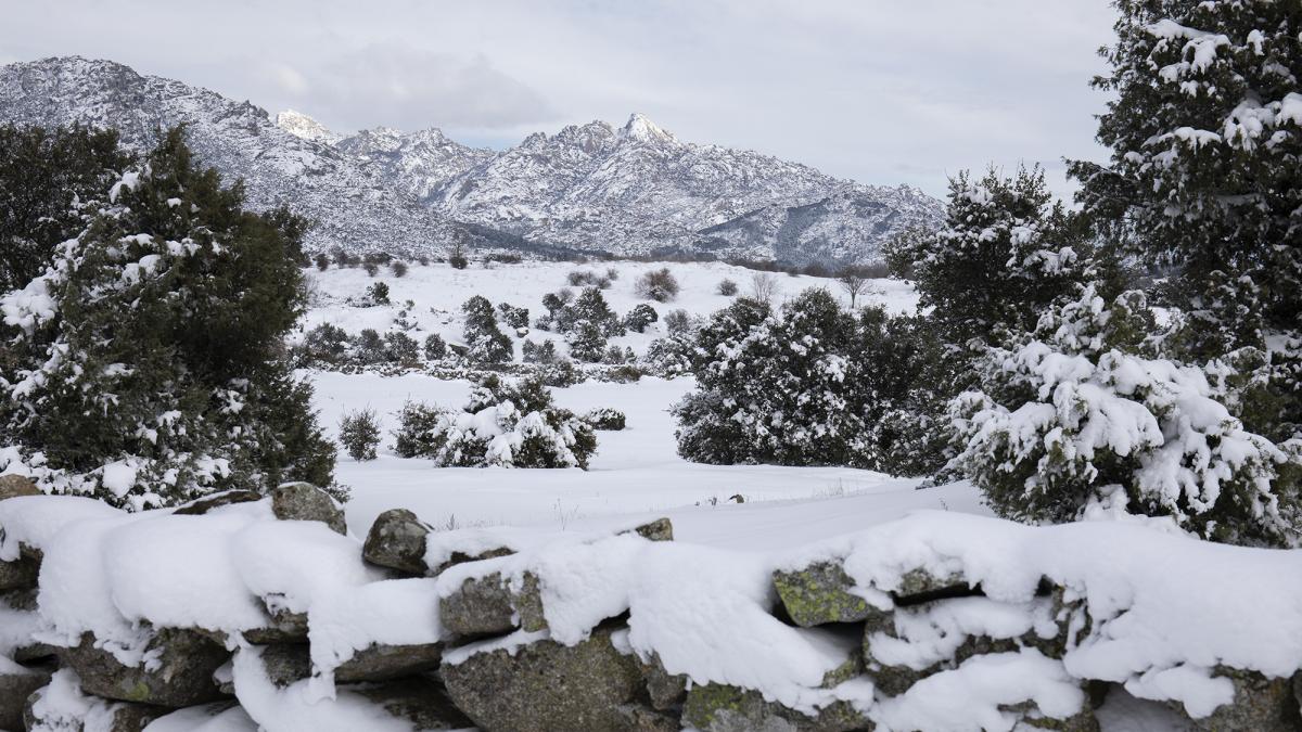 Los pueblos de la sierra de Madrid para disfrutar de la nieve con la familia