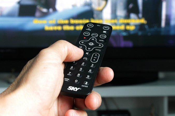 El dinero que te cuesta dejar encendida la luz roja de la televisión 3 Merca2.es televisor Merca2.es