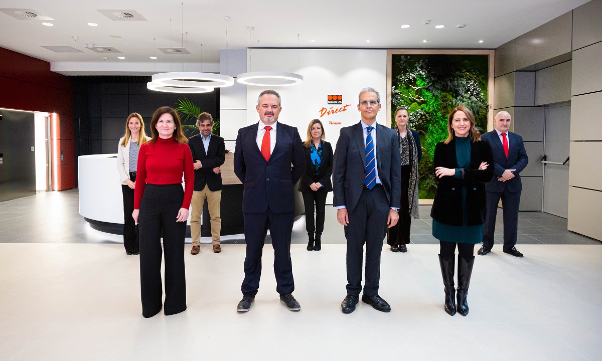 Luis Martínez-Sicluna, viceconsejero de la Comunidad de Madrid, visita ­­las oficinas de Securitas Direct