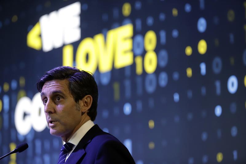 Telefónica cierra la compra de los activos móviles de Oi en Brasil por 1.060 M€