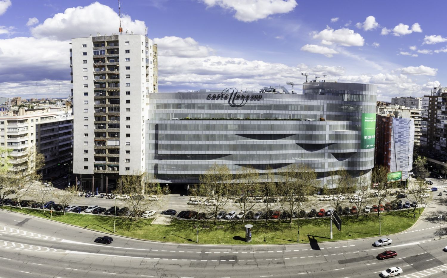 Castellana 200, el centro comercial fantasma en el corazón financiero de Madrid