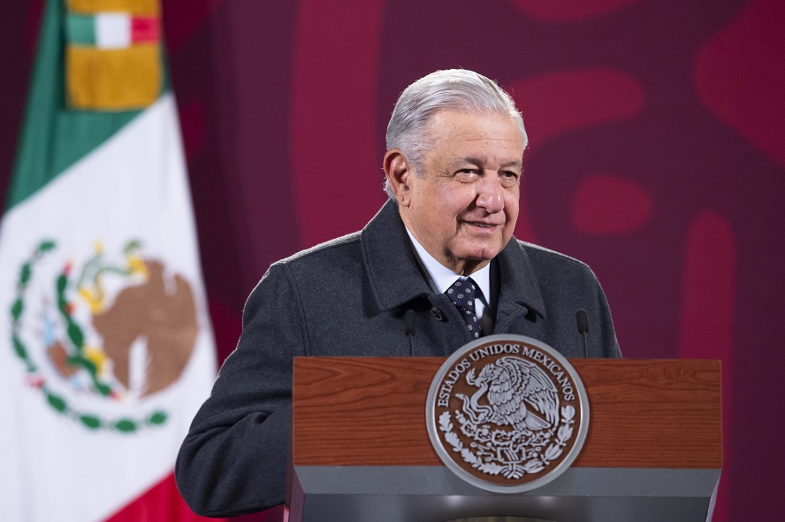Banco Santander cuida la relación con López Obrador mientras decide sobre Banamex