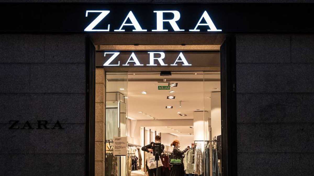 La camiseta de Zara por 7,95 euros para cualquier día de primavera