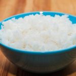 Ni duro, ni blando: el truco definitivo para hacer arroz blanco
